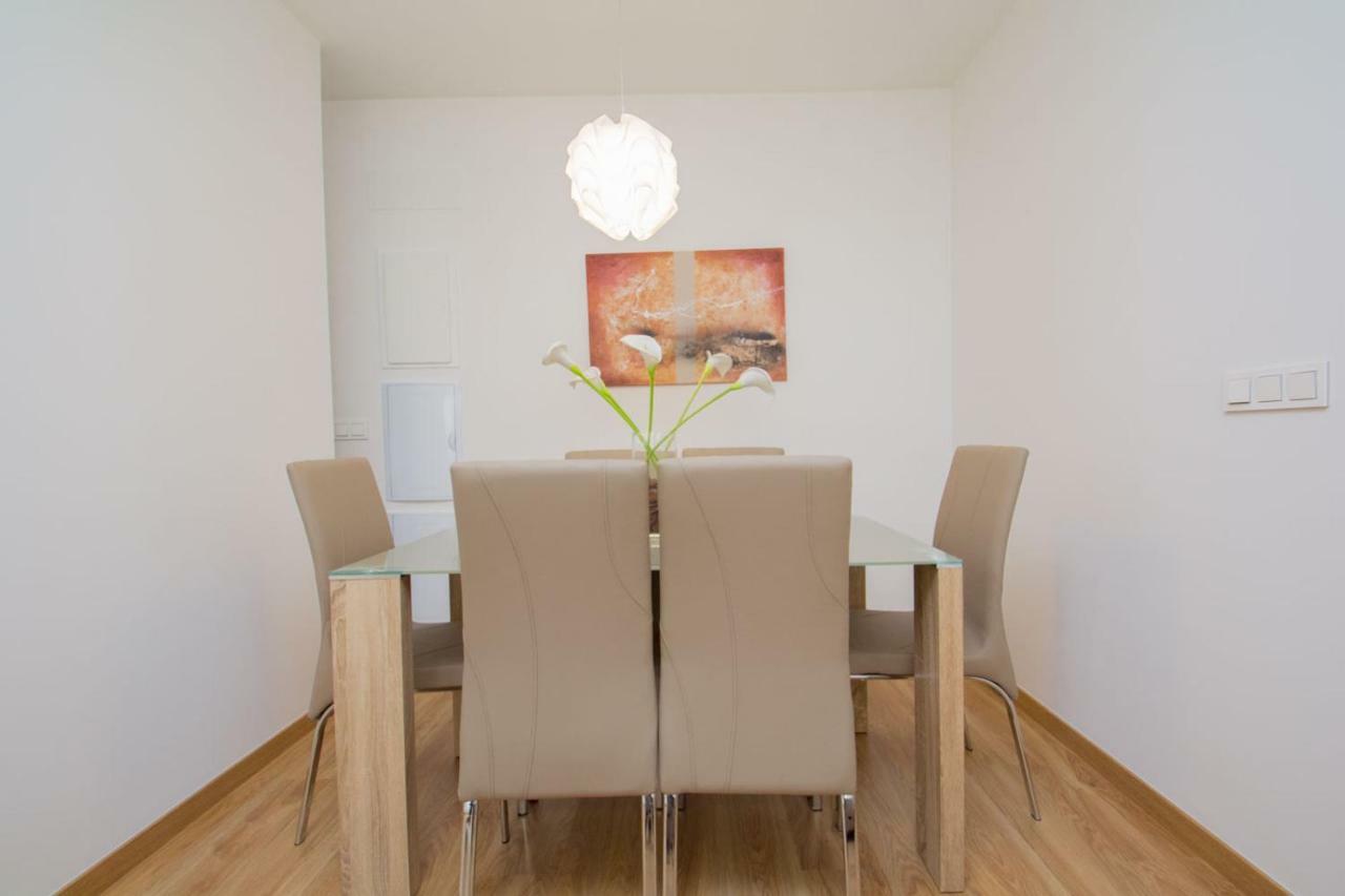 Enjoygranada Arabial 5A - Pool & Free Parking Apartment Exterior photo
