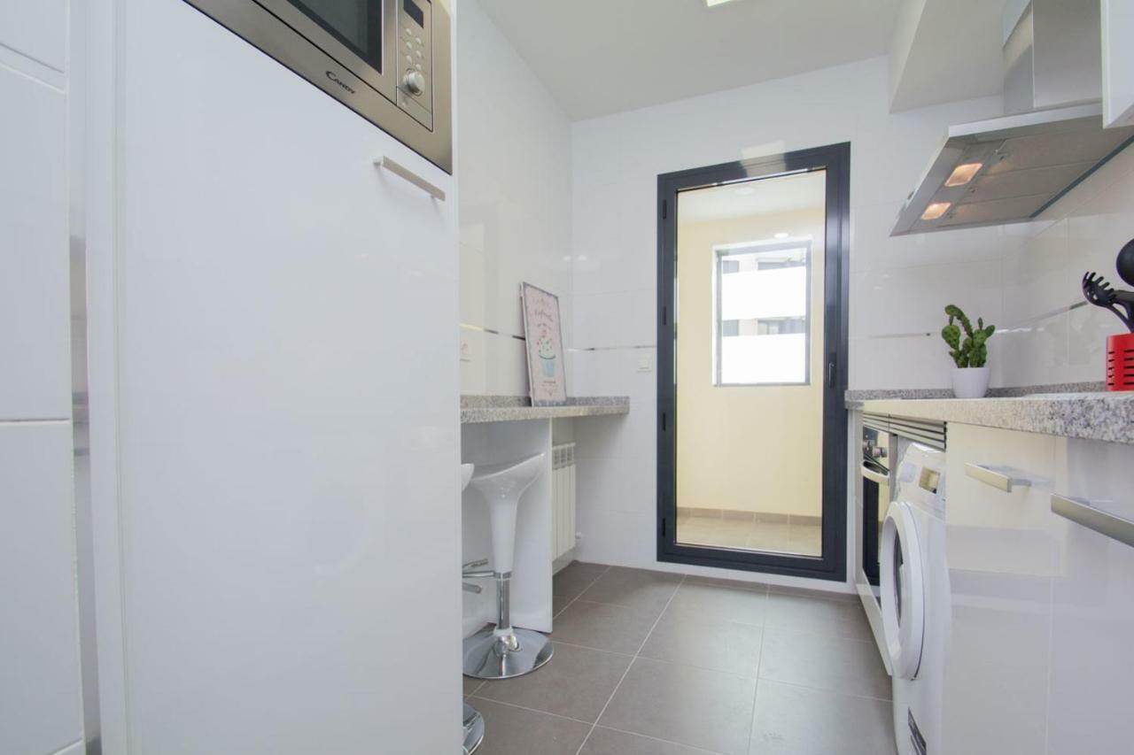 Enjoygranada Arabial 5A - Pool & Free Parking Apartment Exterior photo