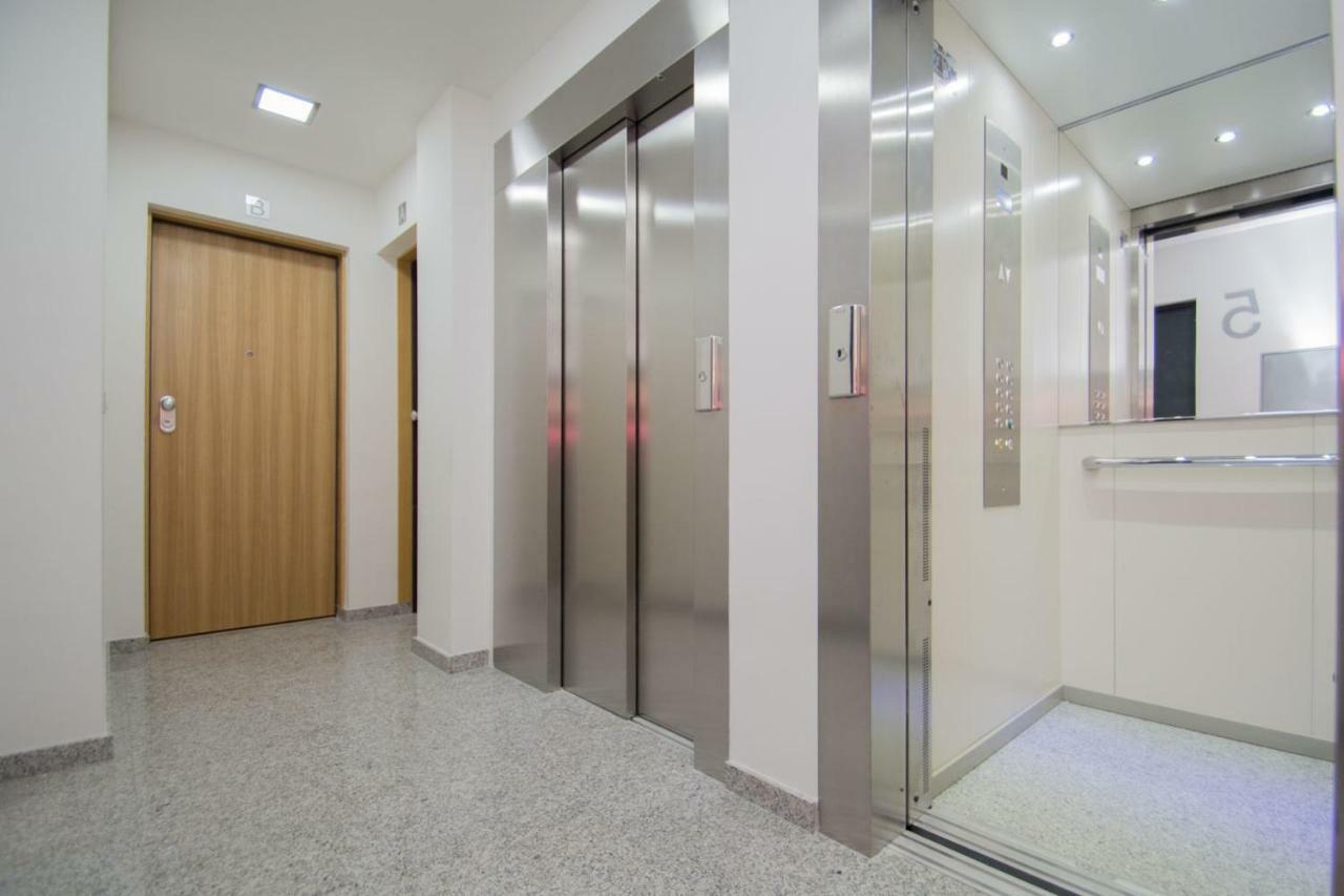 Enjoygranada Arabial 5A - Pool & Free Parking Apartment Exterior photo